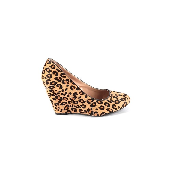 Banana Republic Calf Hair Leopard Print Wedge 7.5 - Picture 1 of 11